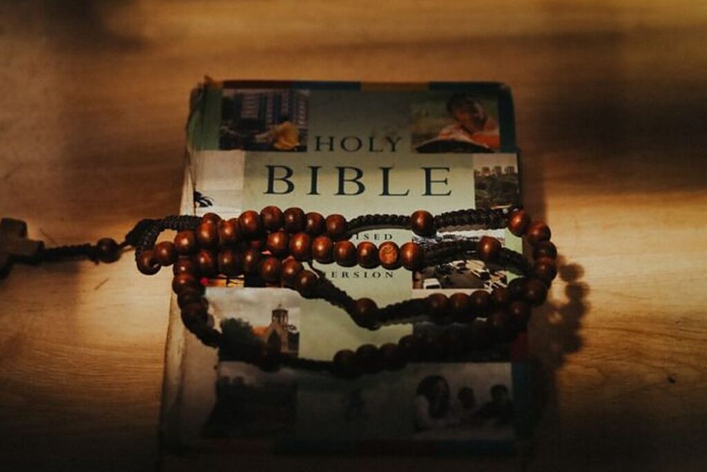 Demonstration image: Reading Scripture with the Church