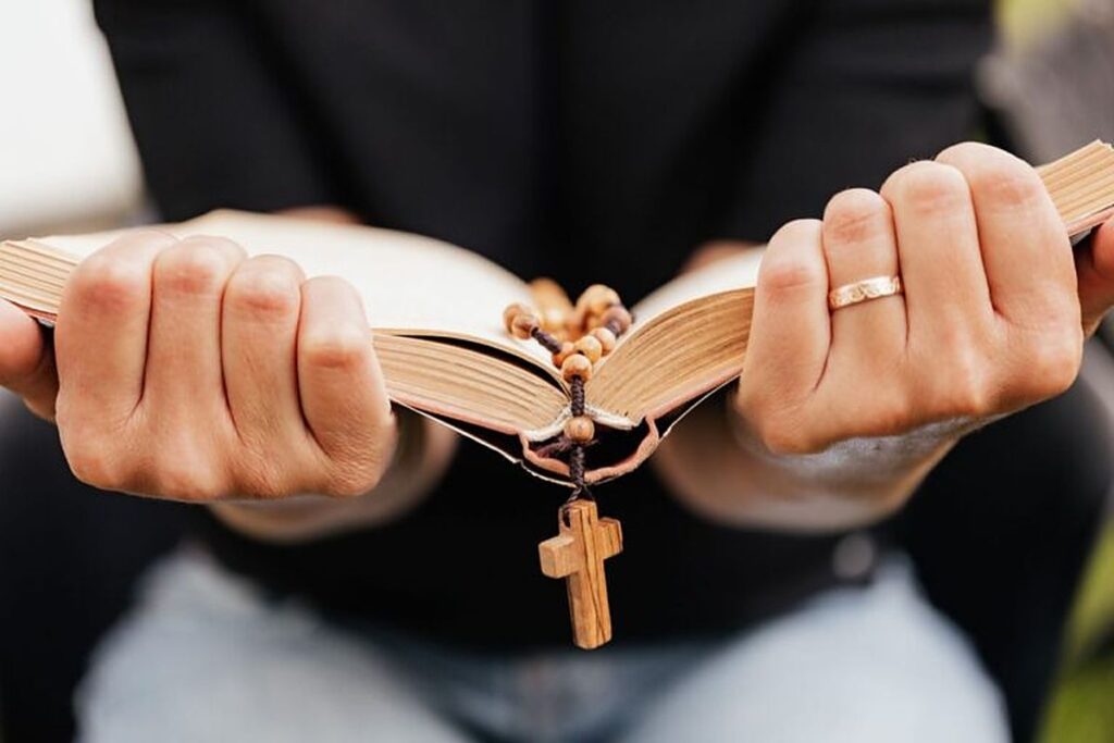 Demonstration image: Mary in the Life of the Church: A Short Reflection